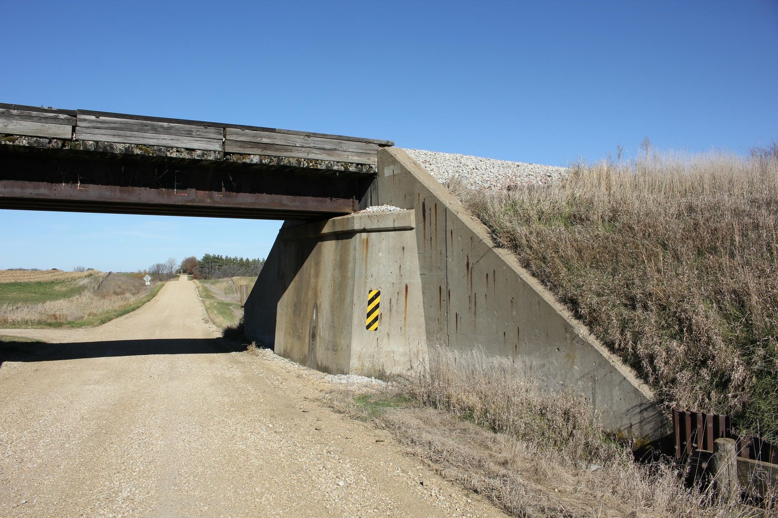 East abutment